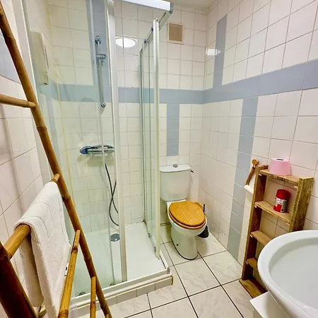 Agreable T2 Calme Centre-ville 아파트 *